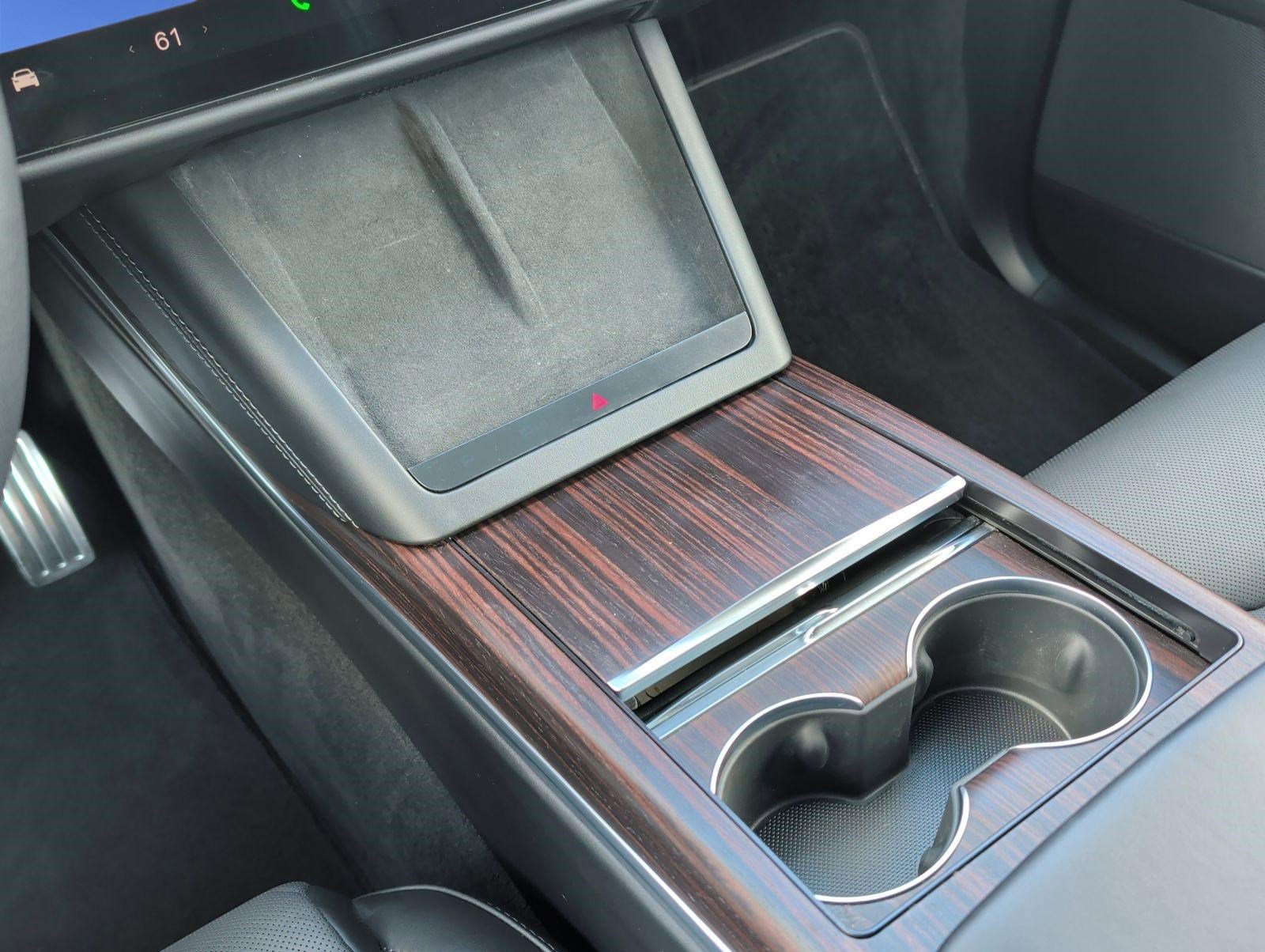 Used 2024 Tesla Model X image 20