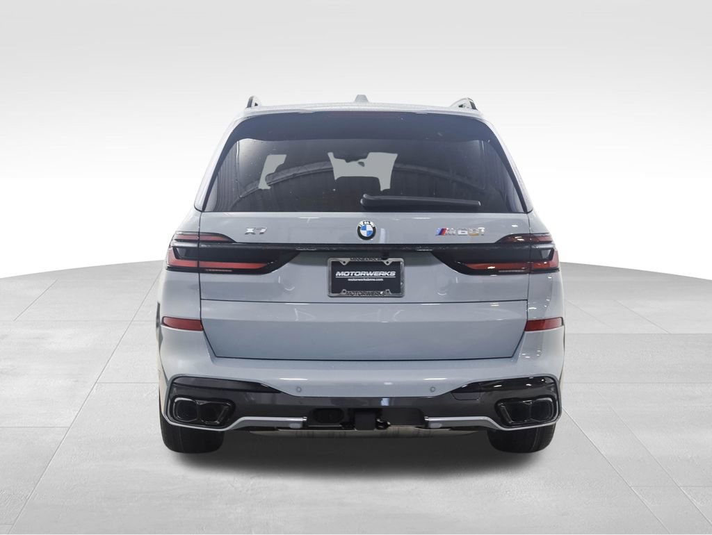 New 2026 BMW X7 M60i image 4
