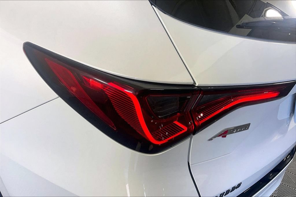 Used 2023 Acura MDX A-Spec AWD/4WD image 40