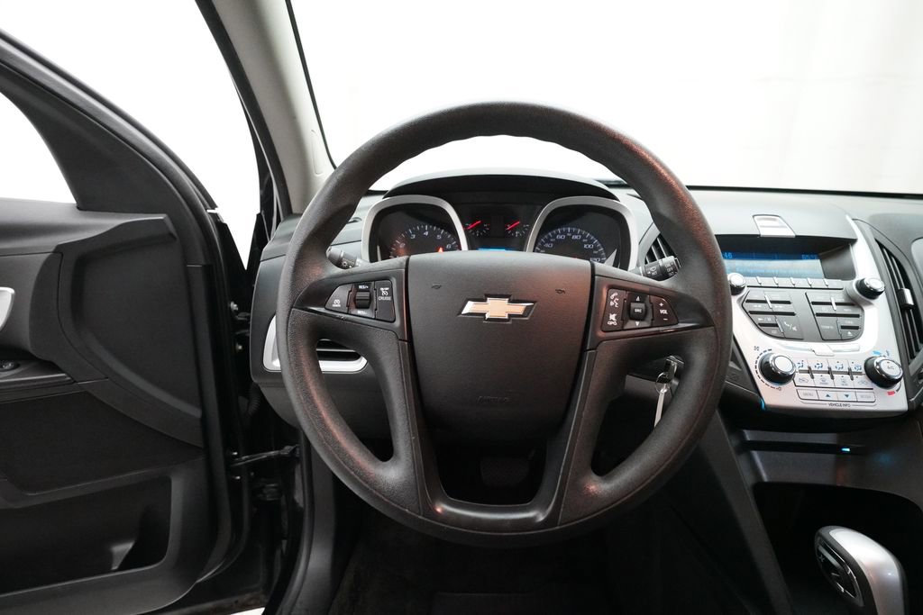 Used 2013 Chevrolet Equinox LS image 4