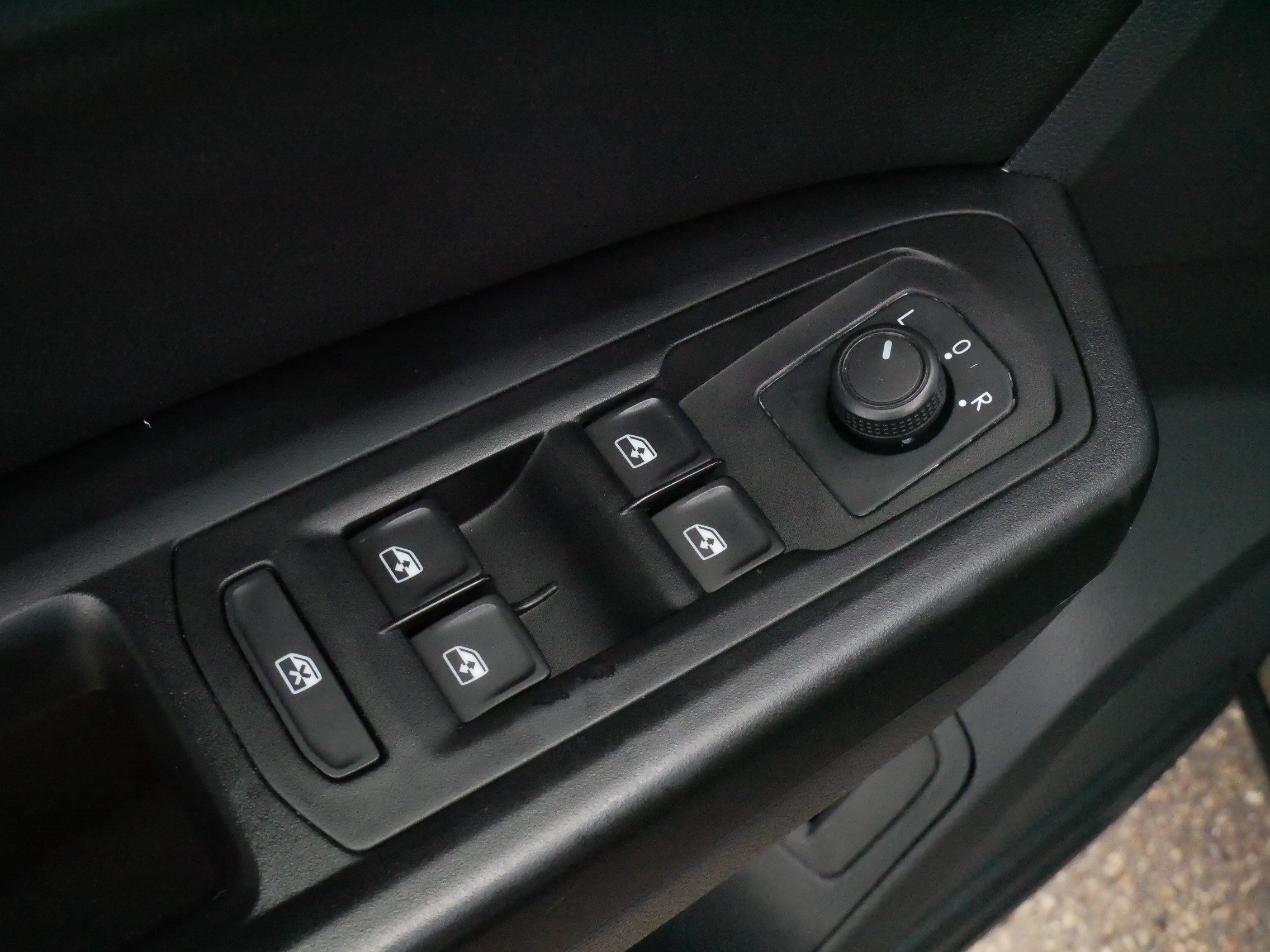 Certified 2021 Volkswagen Atlas SEL AWD/4WD image 19