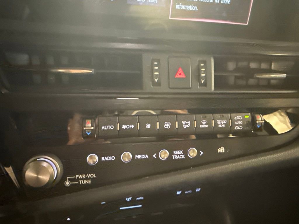 Used 2022 Lexus ES 350 w/ Premium Package FWD image 16