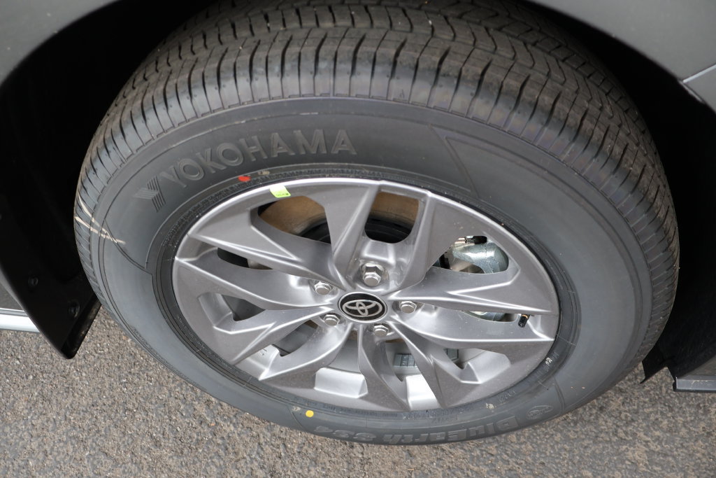 New 2026 Toyota Sienna XLE AWD/4WD image 59