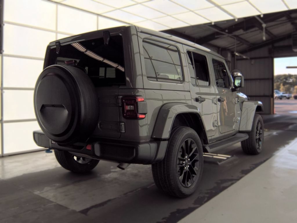 Certified 2022 Jeep Wrangler Unlimited Sahara w/ Cold Weather Group AWD/4WD image 2