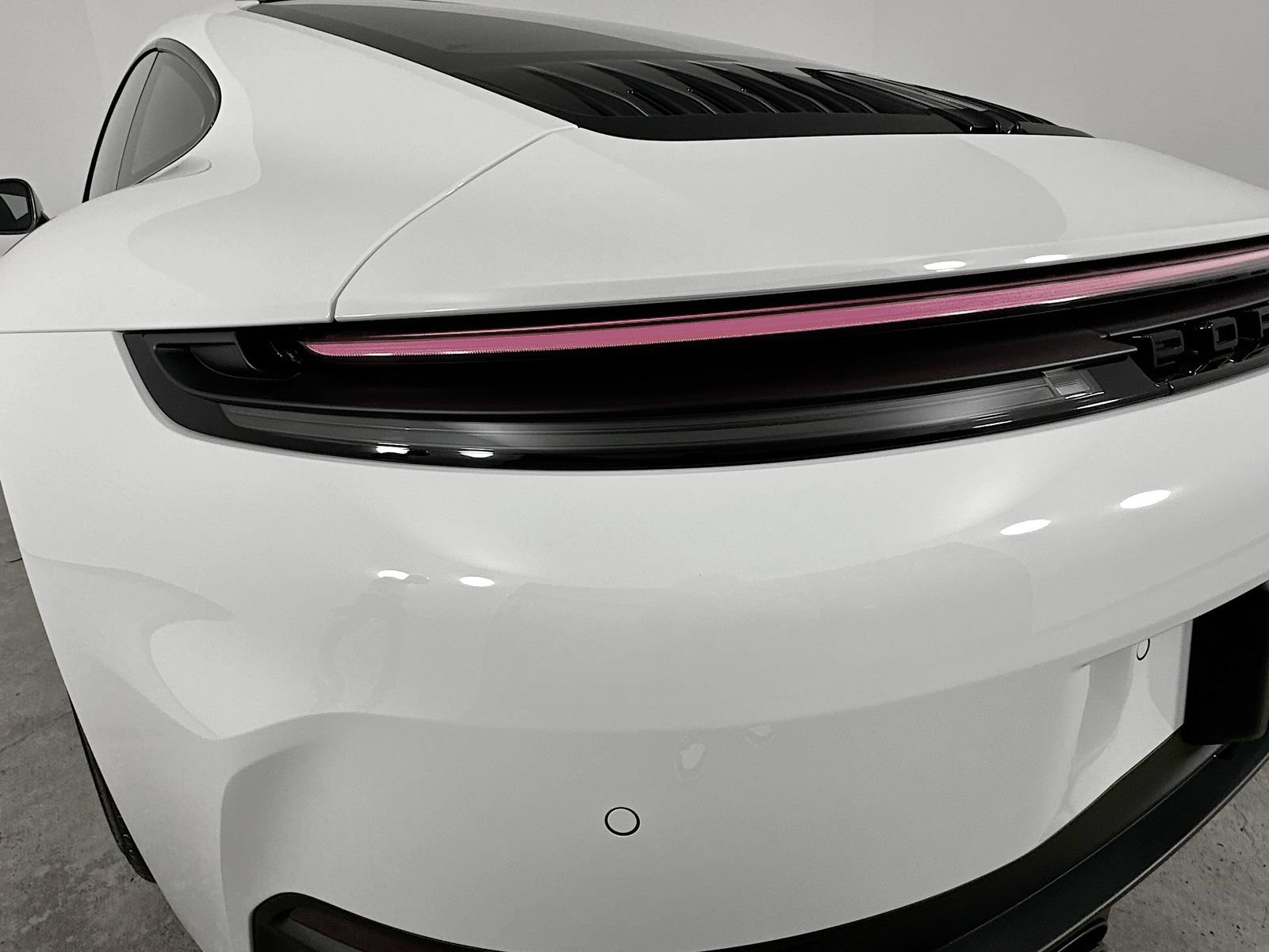 Used 2025 Porsche 911 Carrera T RWD image 11