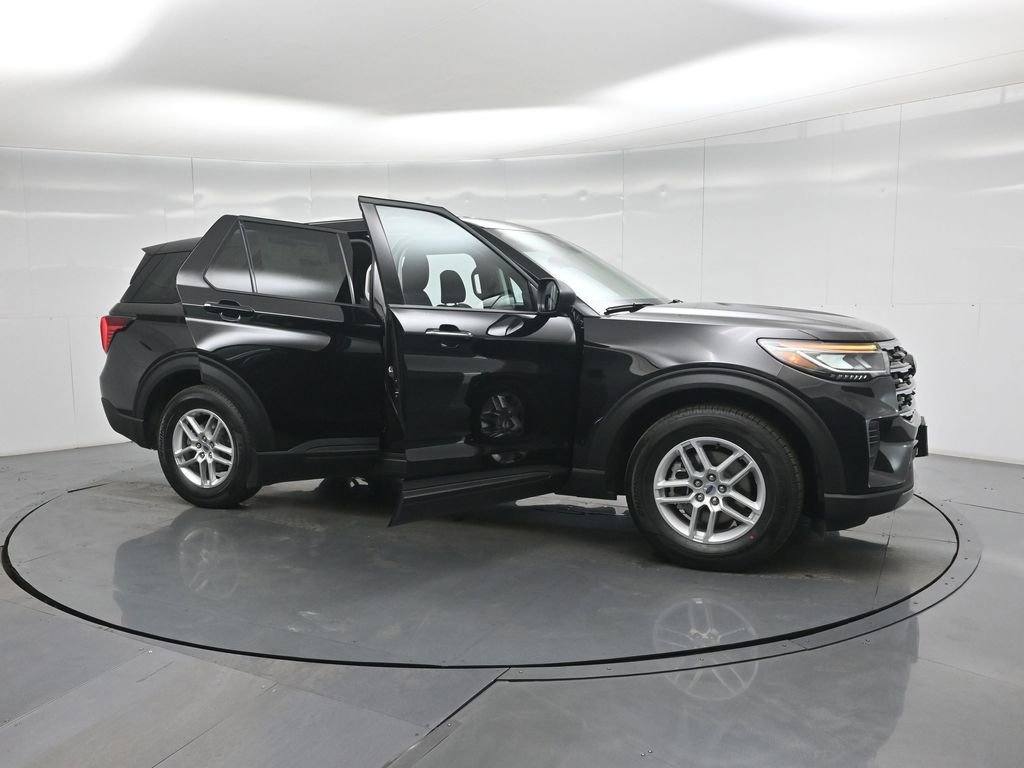 New 2026 Ford Explorer Active image 30