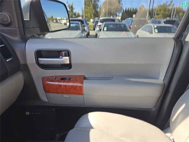 Used 2018 Toyota Sequoia Platinum RWD image 22