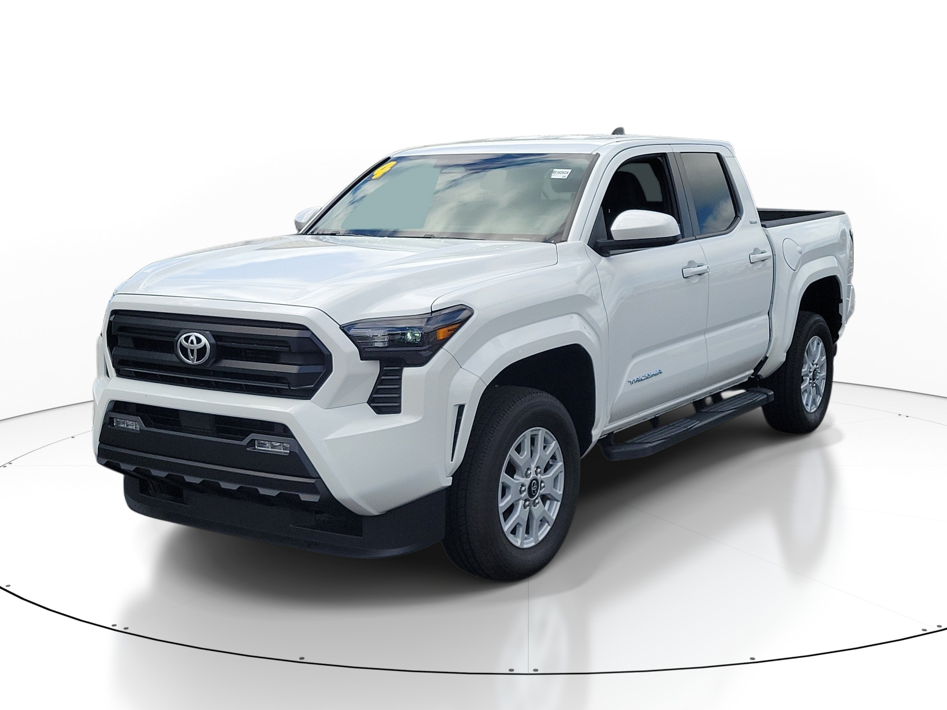 Used 2024 Toyota Tacoma SR5 RWD image 3
