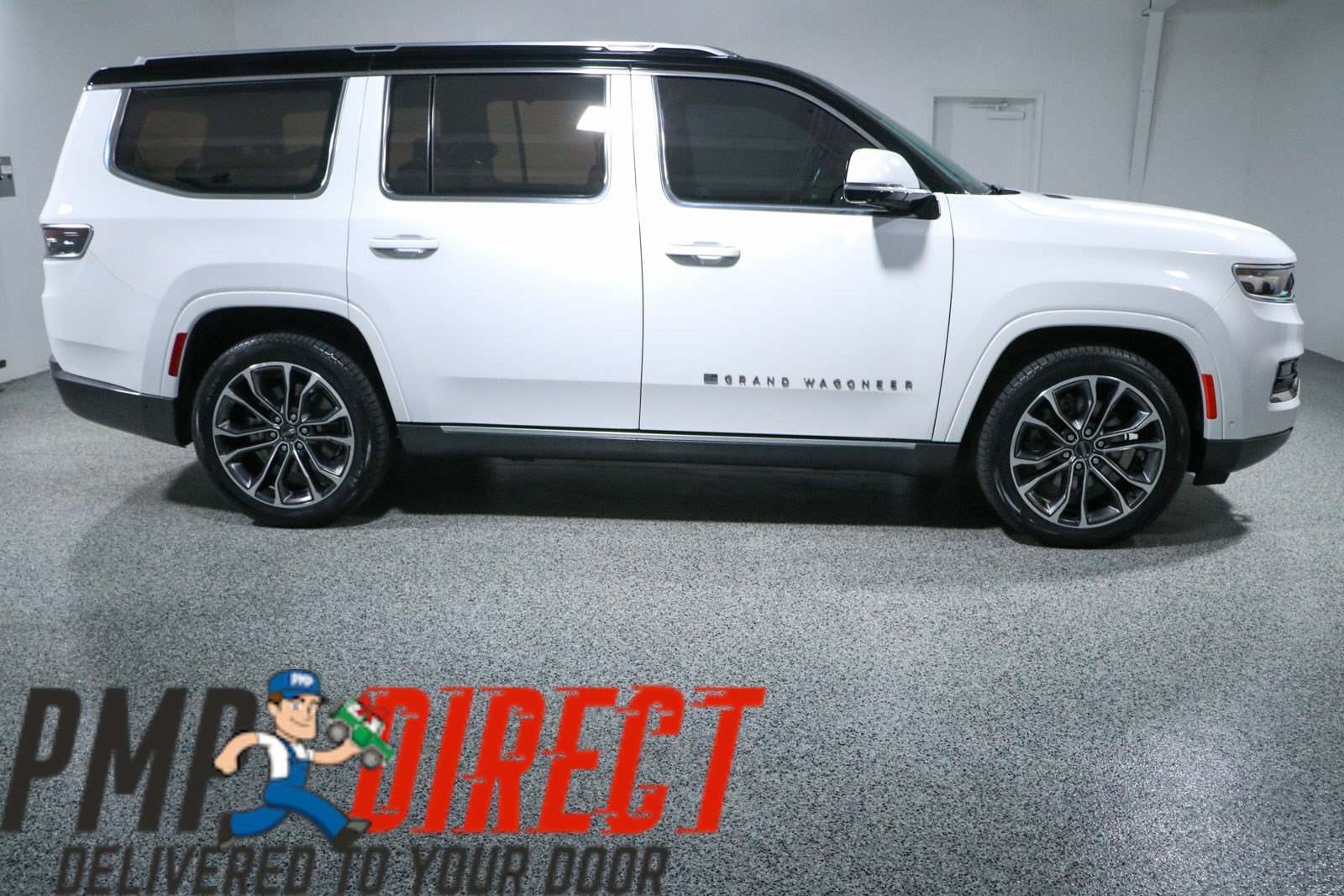 Used 2022 Jeep Grand Wagoneer Series III w/ HD Trailer Tow Package AWD/4WD image 6