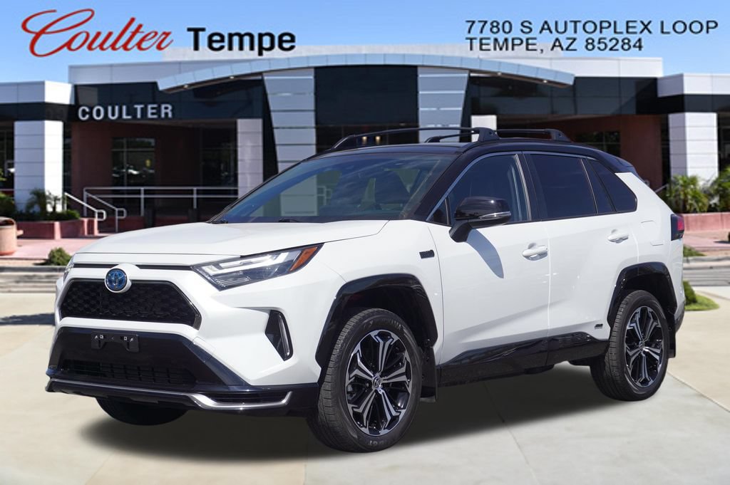 Used 2024 Toyota RAV4 XSE w/ Weather Package AWD/4WD image 1