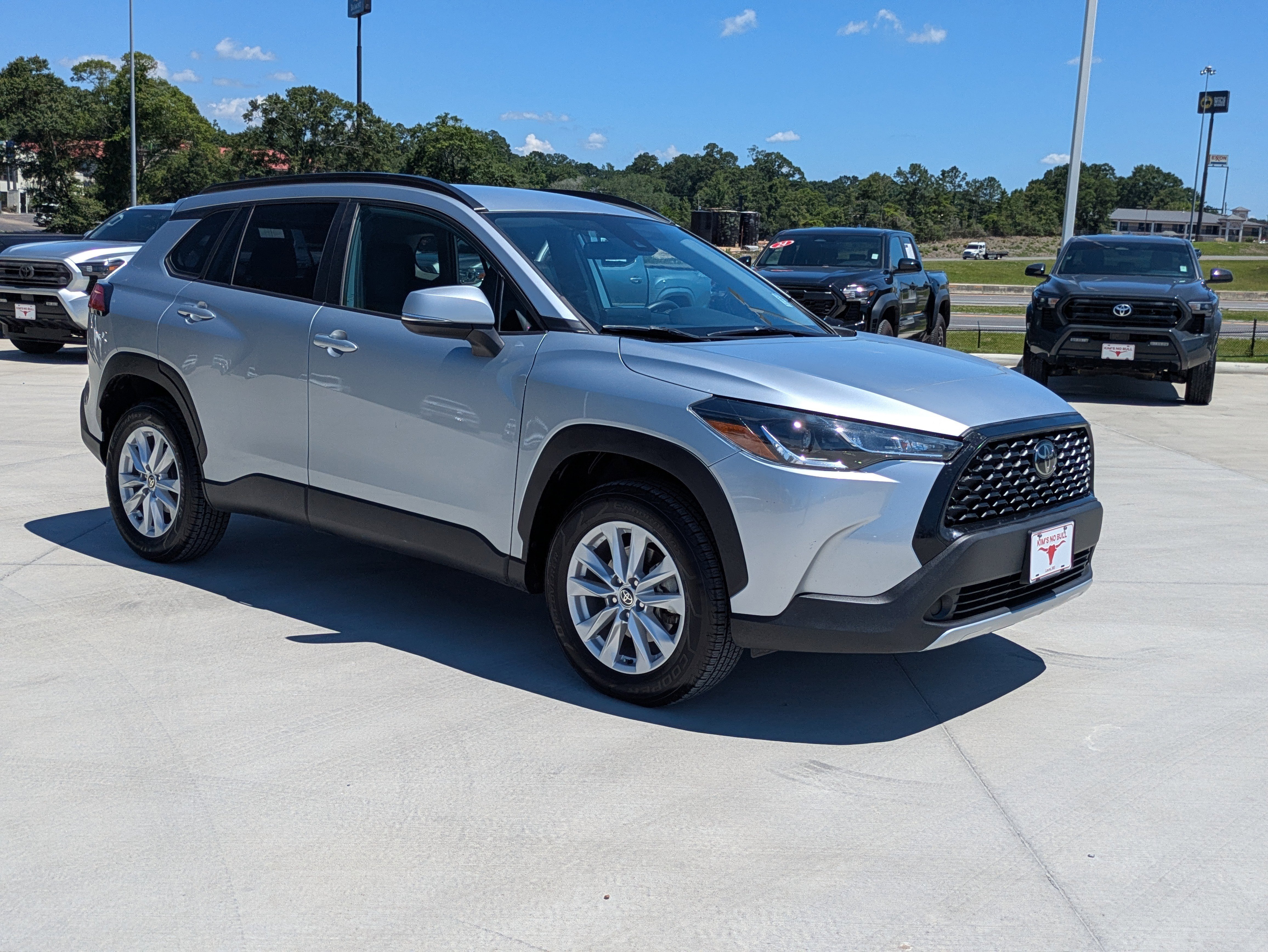 Certified 2022 Toyota Corolla Cross LE AWD/4WD image 7