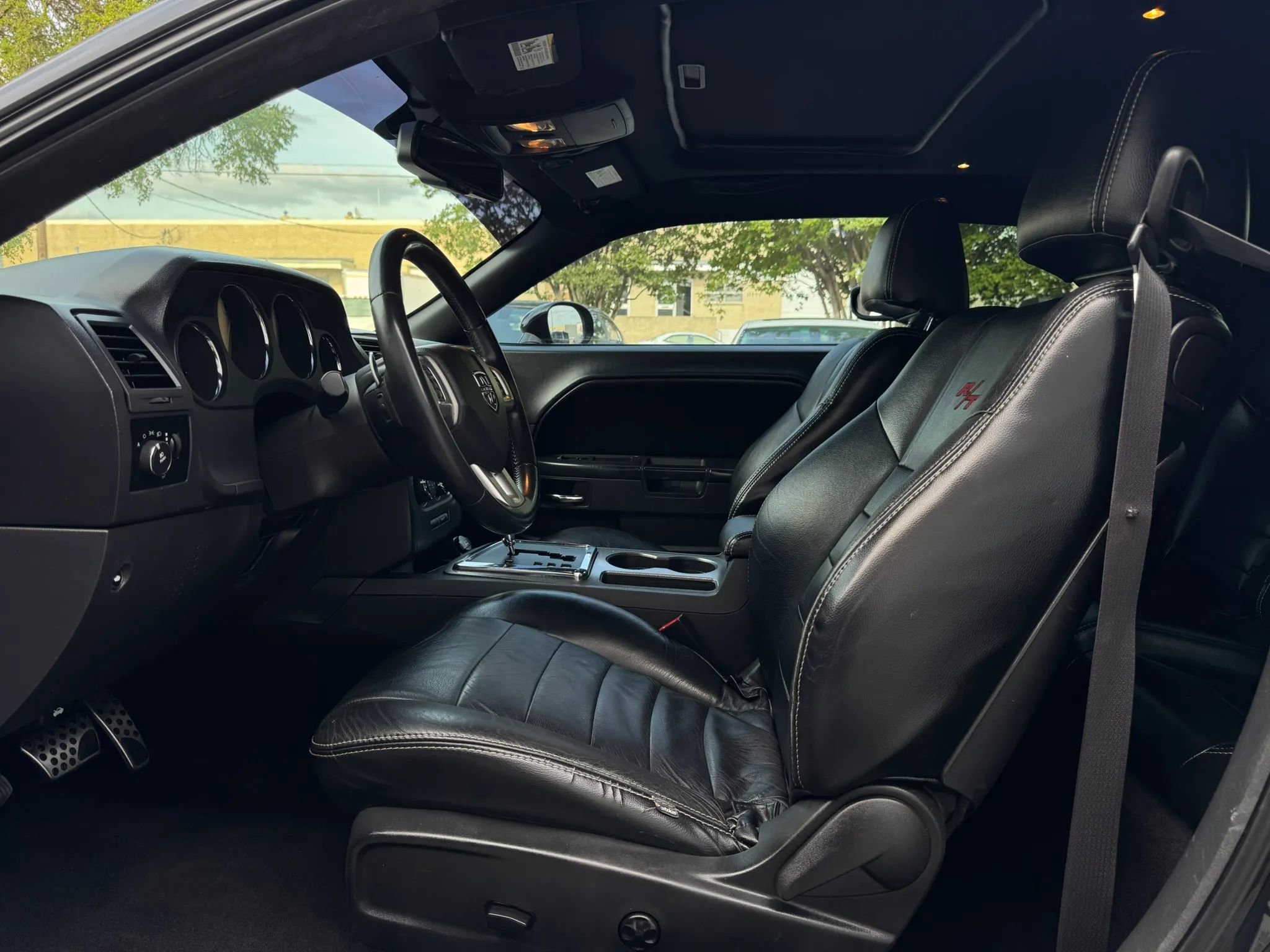 Used 2012 Dodge Challenger R/T RWD image 14