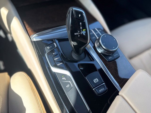 Used 2019 BMW 530i xDrive AWD/4WD image 28