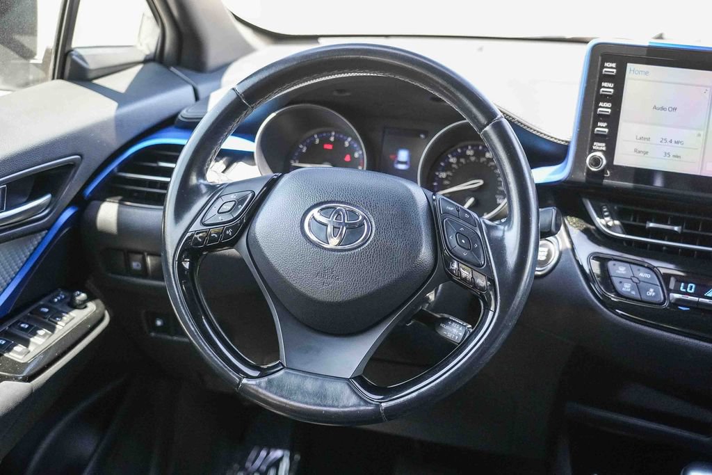 Used 2019 Toyota C-HR XLE FWD image 18