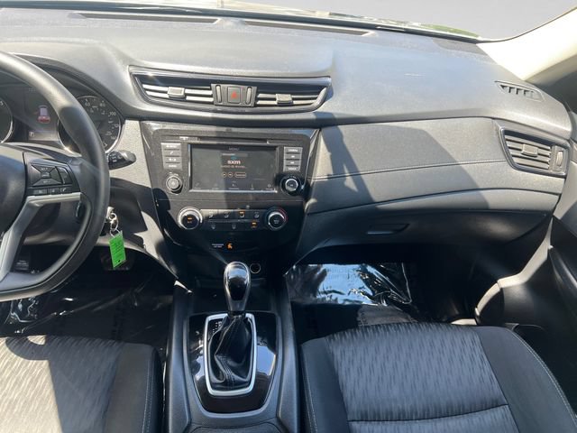 Used 2018 Nissan Rogue S AWD/4WD image 15