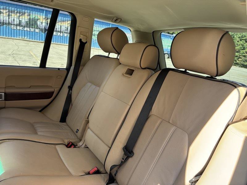 Used 2010 Land Rover Range Rover HSE AWD/4WD image 31