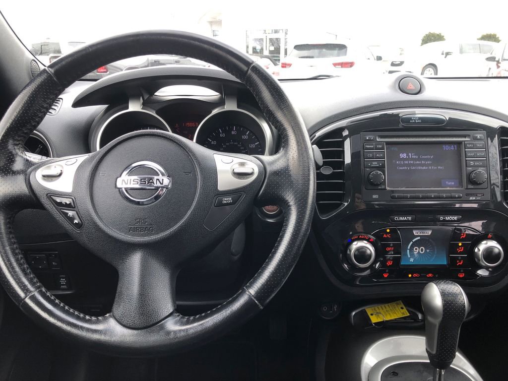 Used 2012 Nissan Juke SL image 30