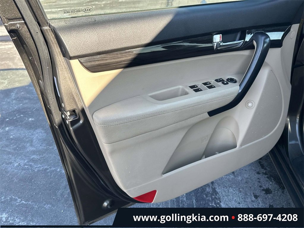 Used 2013 Kia Sorento EX image 15