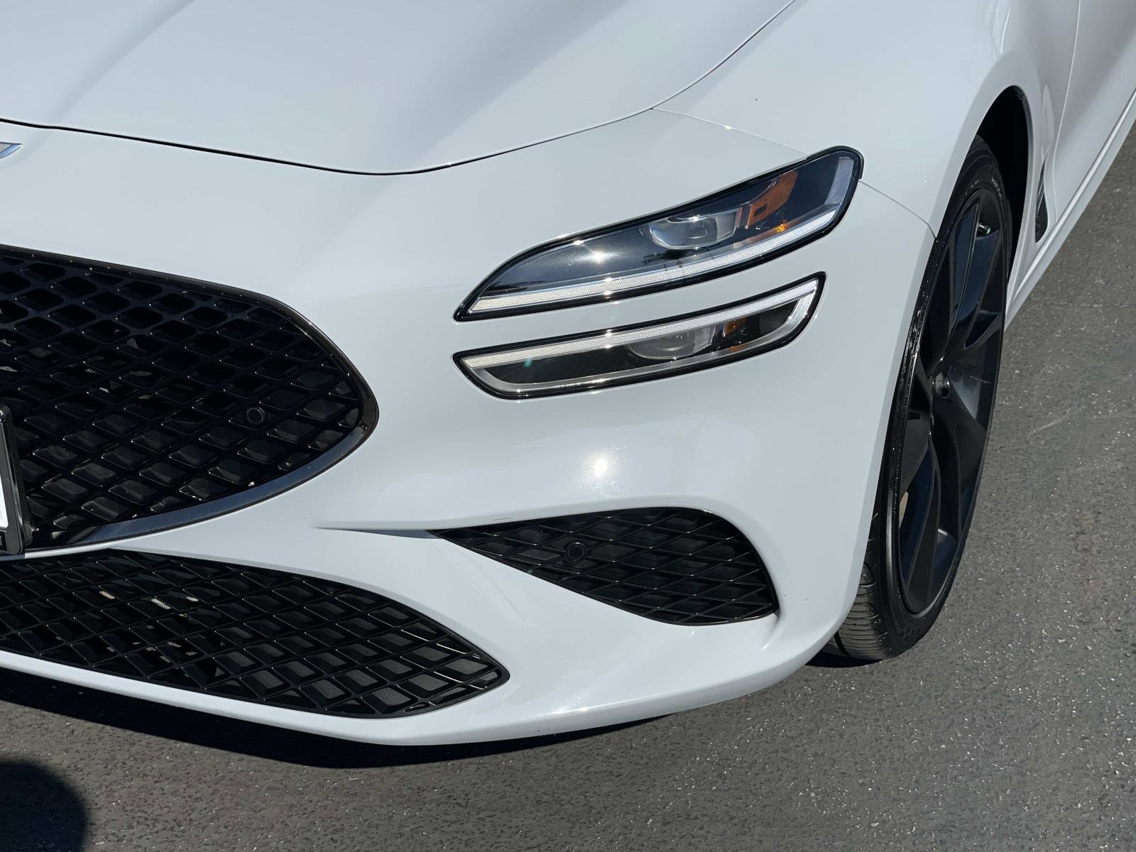 Used 2023 Genesis G70 3.3T w/ Sport Advanced Package image 29