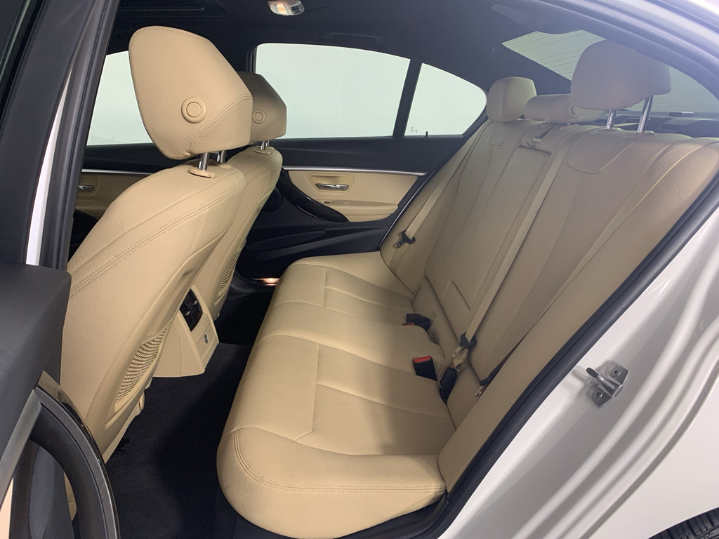 Used 2018 BMW 330i Sedan RWD image 32