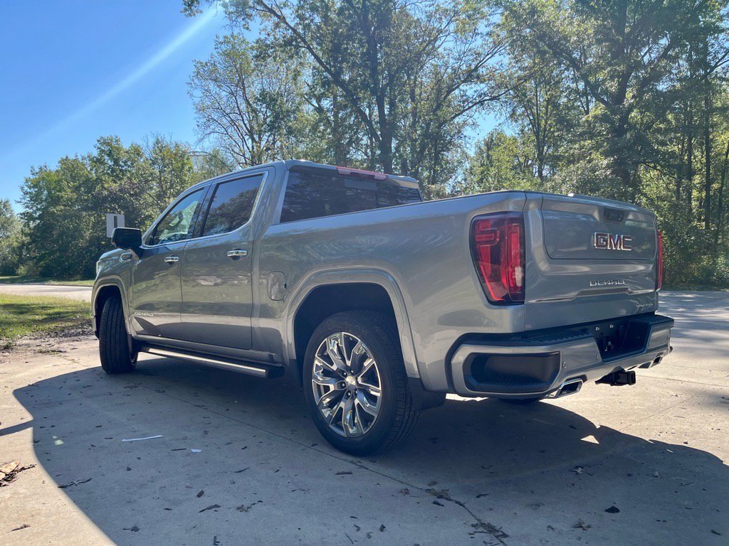 New 2026 GMC Sierra 1500 Denali w/ Denali Reserve Package image 7