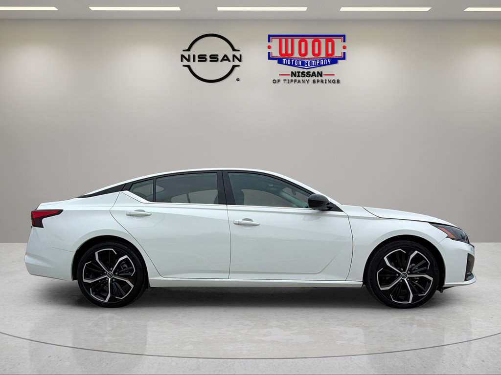 Certified 2026 Nissan Altima 2.5 SR FWD image 2