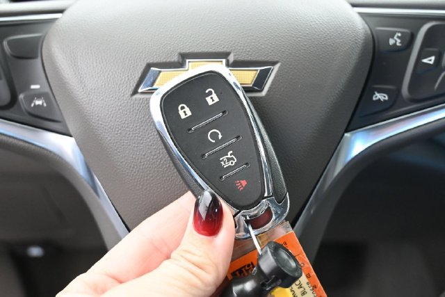 Used 2025 Chevrolet Malibu LT FWD image 35