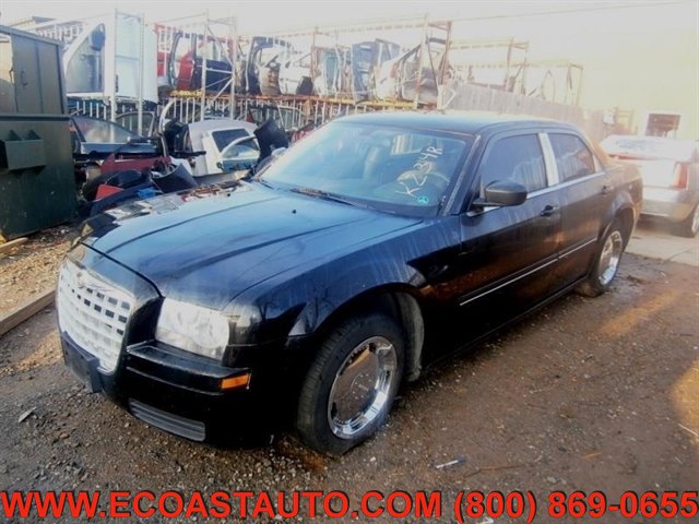 Used 2006 Chrysler 300 RWD image 2