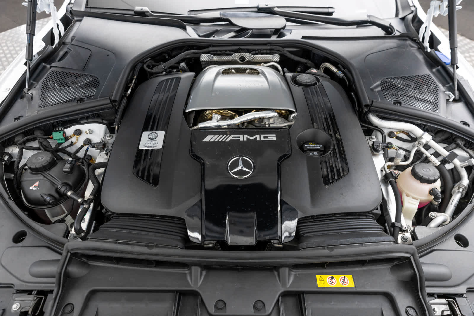 Used 2025 Mercedes-Benz S 63 AMG S w/ Rear Seat Package image 9