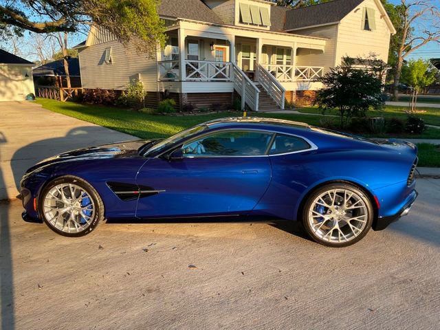Used 2026 Aston Martin Vanquish RWD image 5