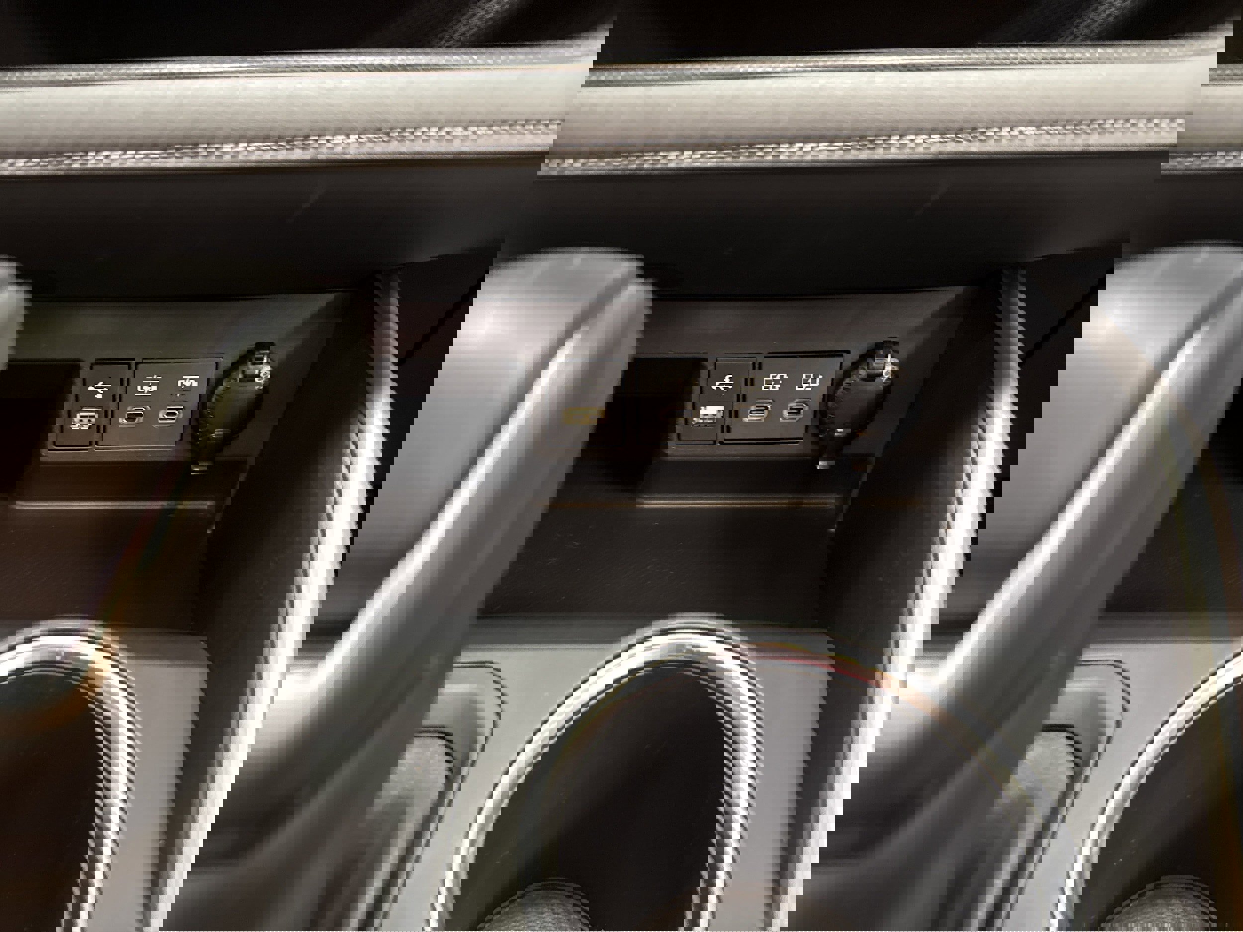 Used 2022 Toyota Highlander XLE image 36