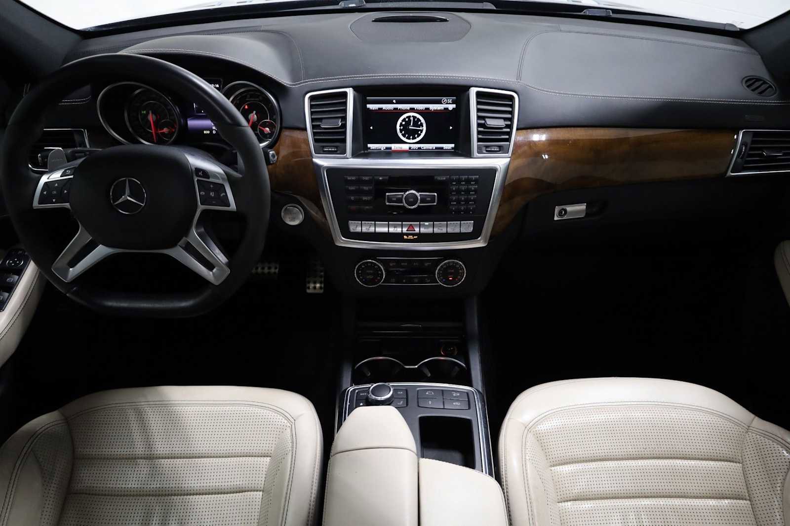 Used 2014 Mercedes-Benz ML 63 AMG 4MATIC image 23