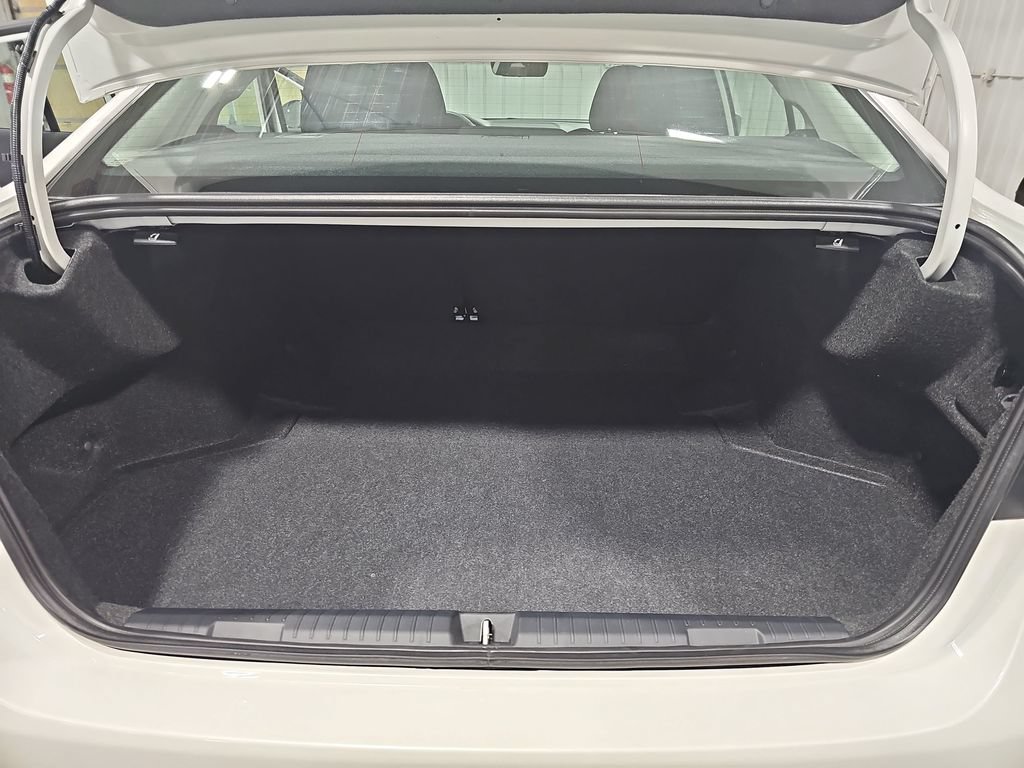 Used 2025 Subaru Legacy Premium AWD/4WD image 12