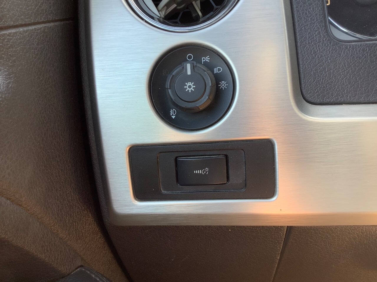 Used 2011 Ford F150 Platinum AWD/4WD image 54