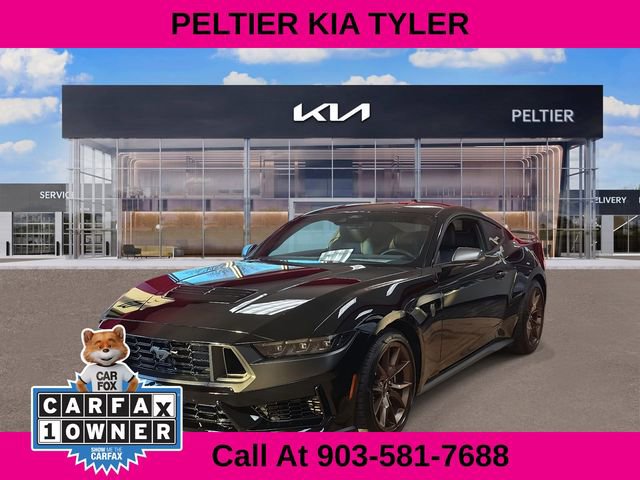 Used 2025 Ford Mustang Dark Horse image 3