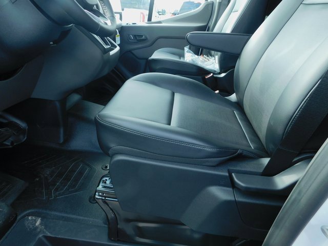 New 2026 Ford Transit 250 148 Medium Roof w/ Load Area Protection Package image 21