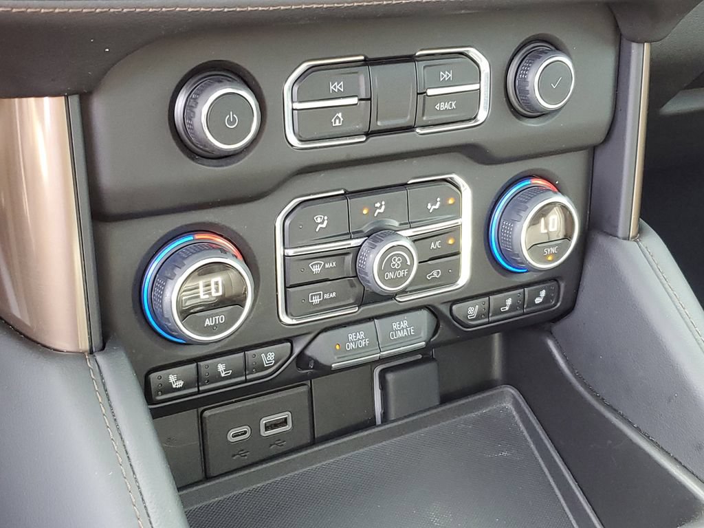 Certified 2023 Chevrolet Suburban High Country AWD/4WD image 23