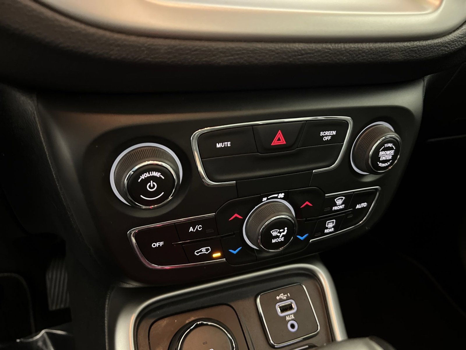 Used 2021 Jeep Compass 80th Special Edition image 34