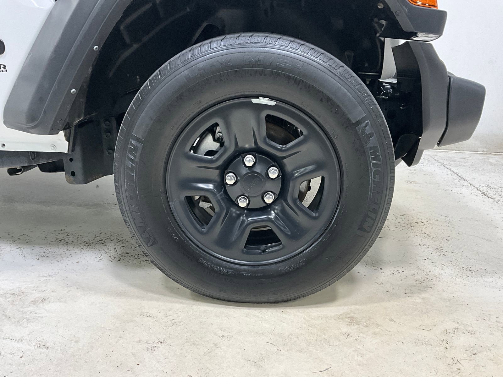 Used 2022 Jeep Wrangler Unlimited Sport AWD/4WD image 9