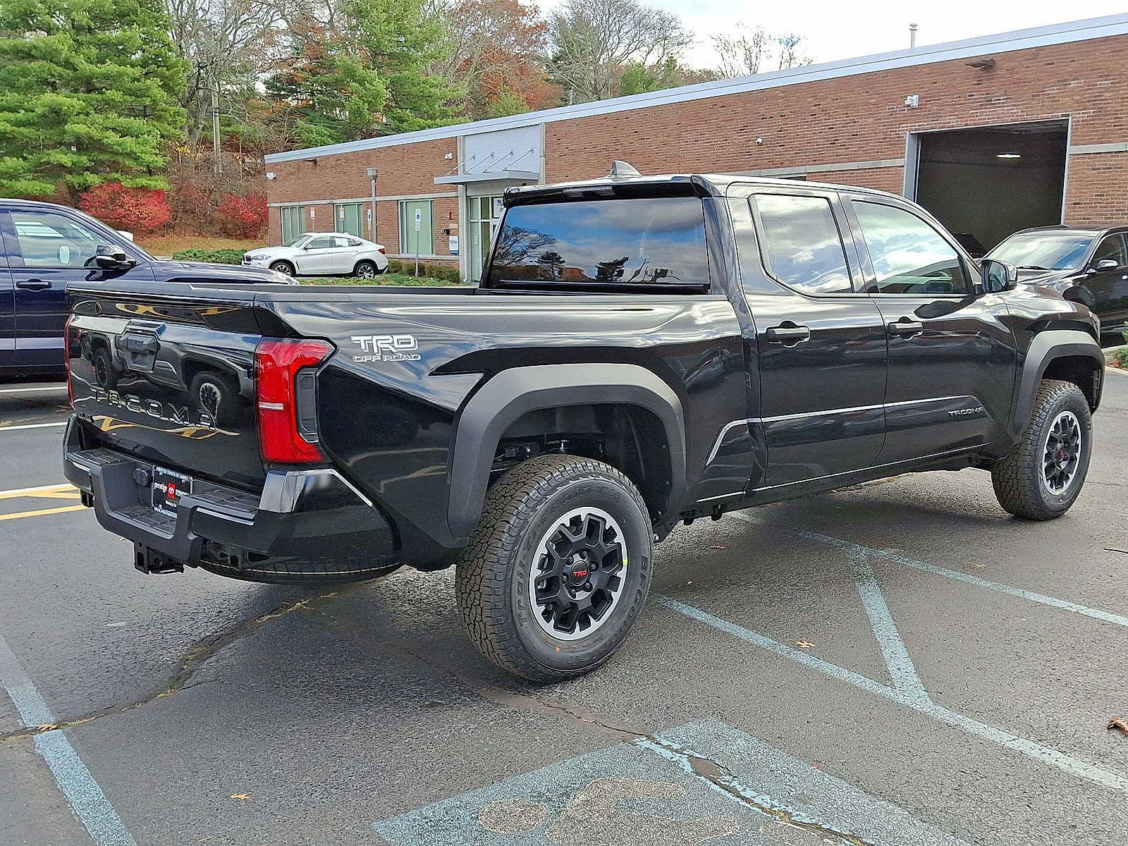 New 2025 Toyota Tacoma TRD Off-Road image 12