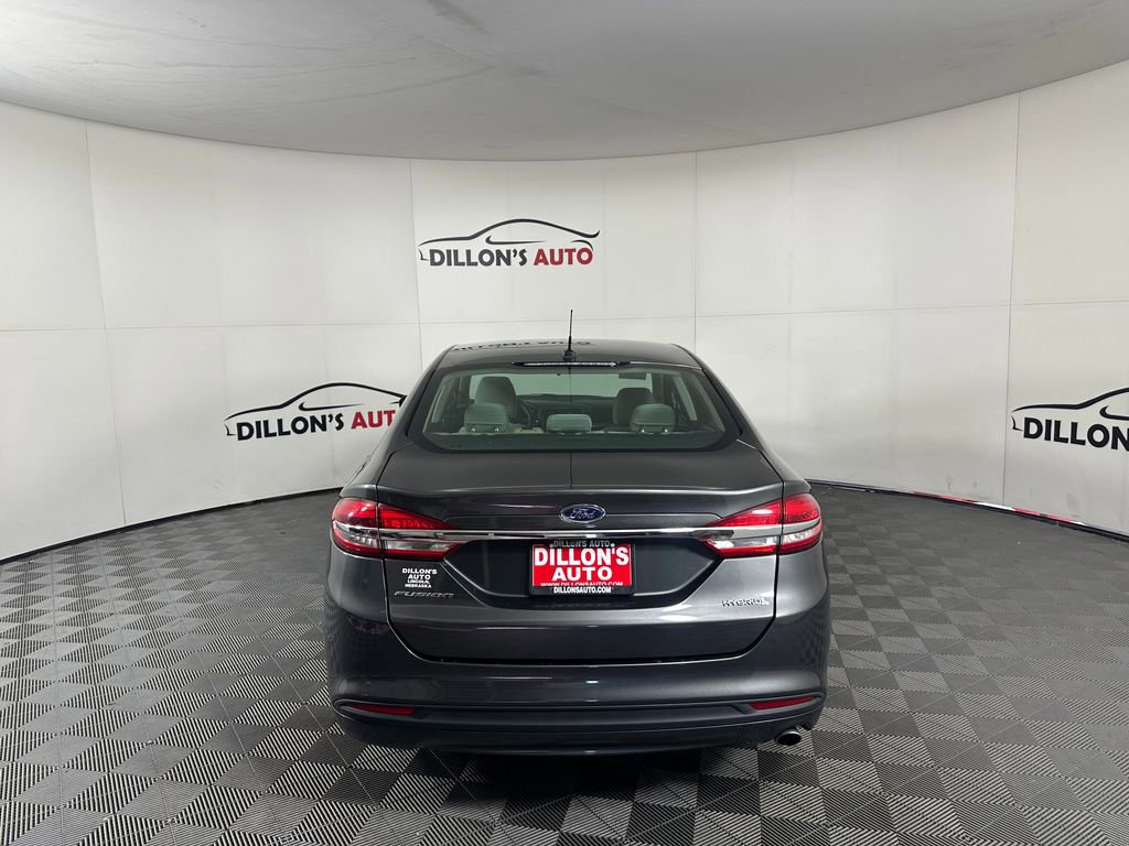 Used 2018 Ford Fusion S FWD image 5