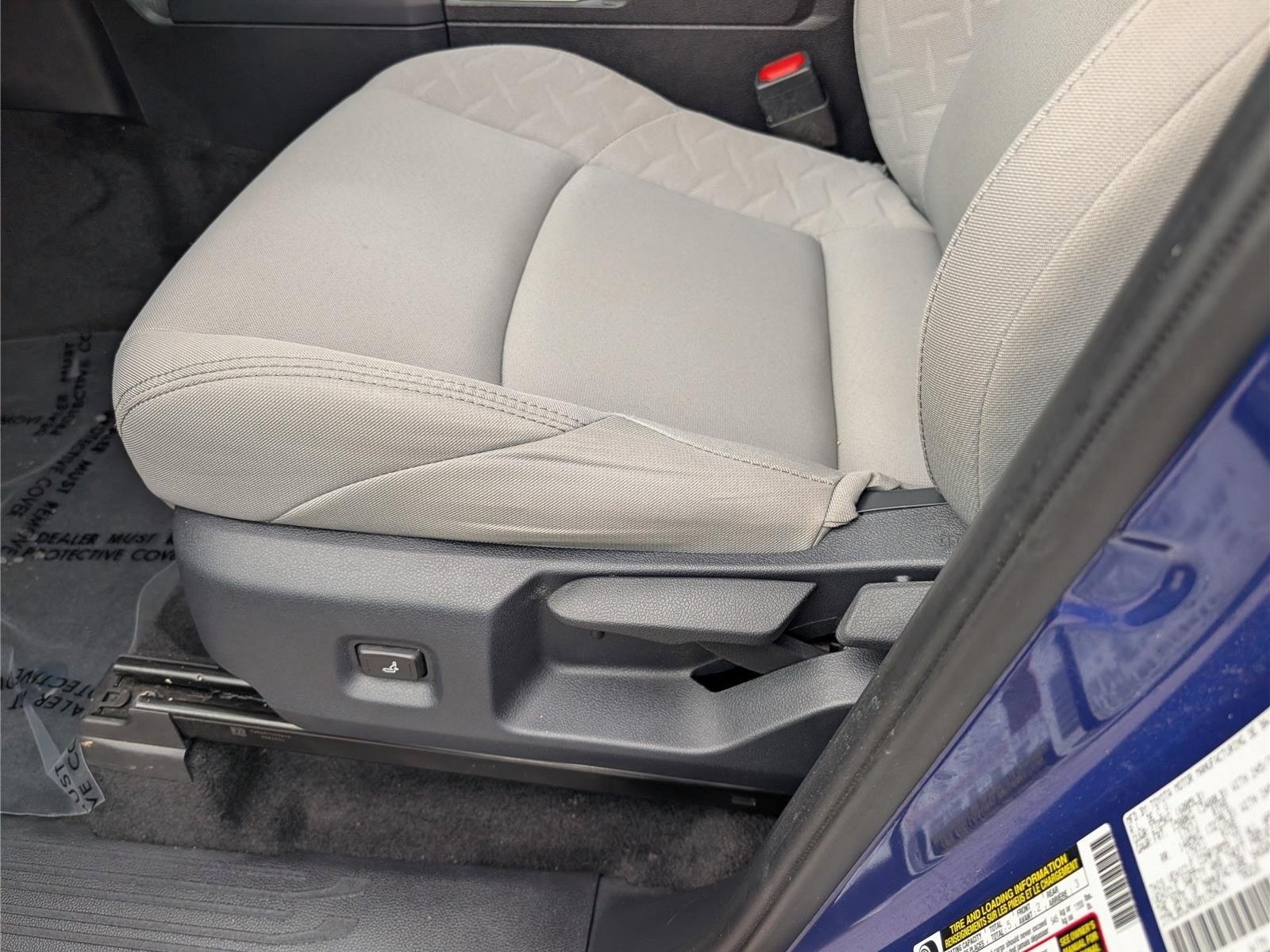 Used 2025 Toyota Tacoma SR5 AWD/4WD image 20