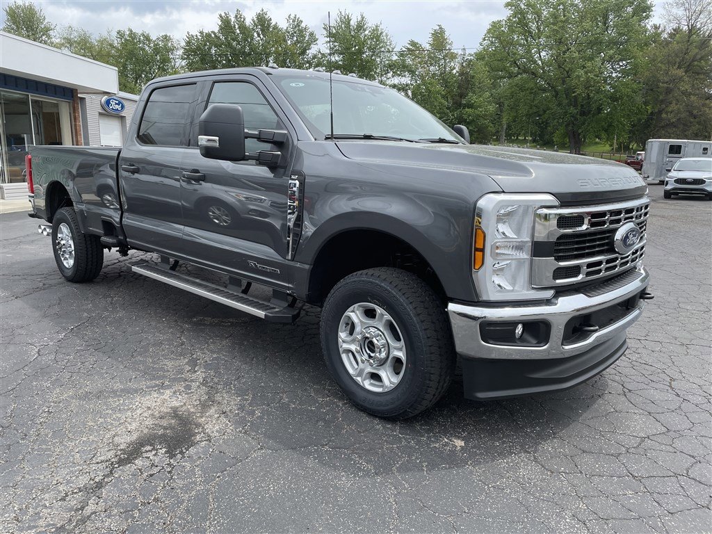 New 2026 Ford F350 4x4 Crew Cab Super Duty image 13