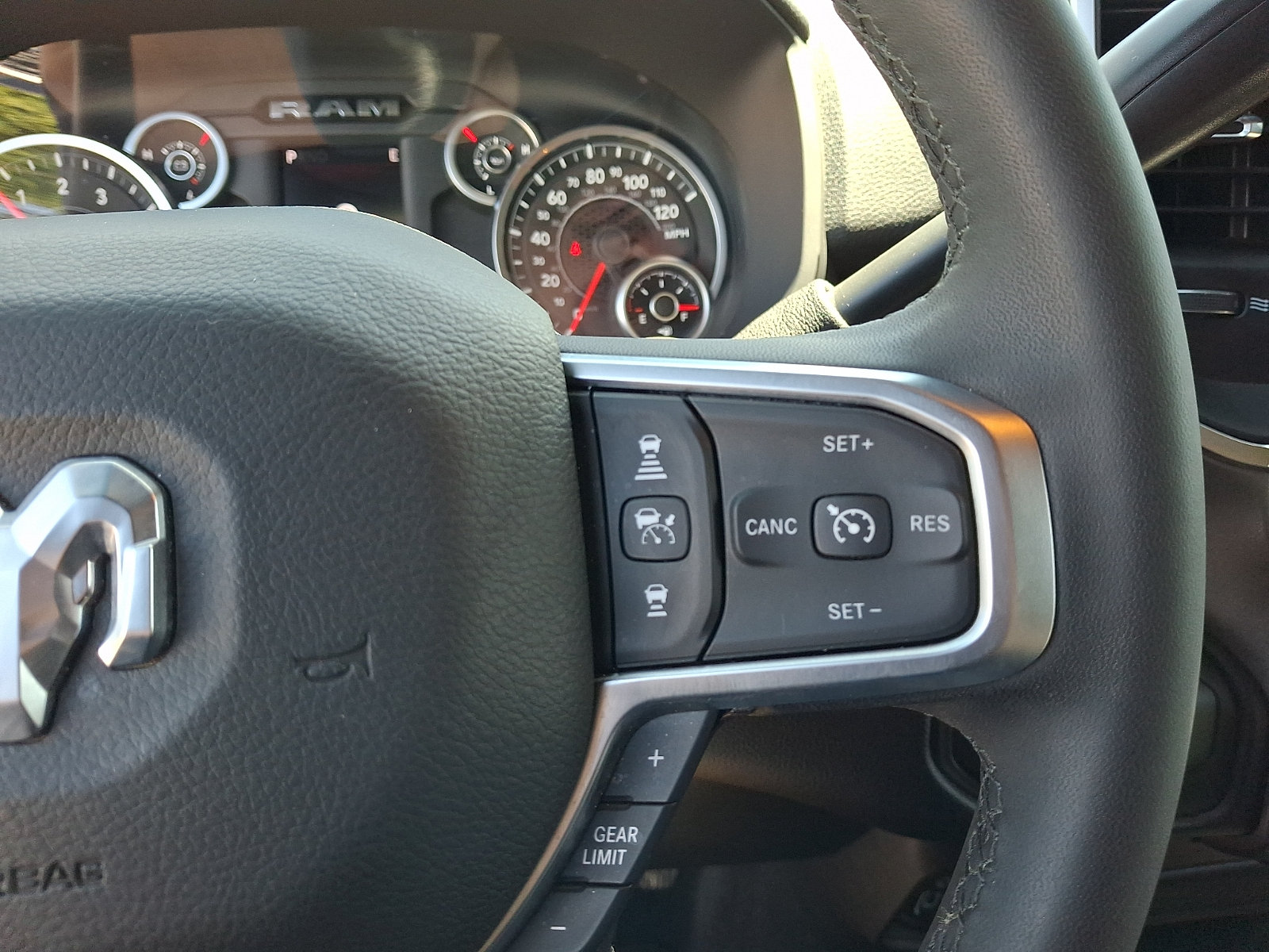Used 2025 RAM 2500 Big Horn AWD/4WD image 22