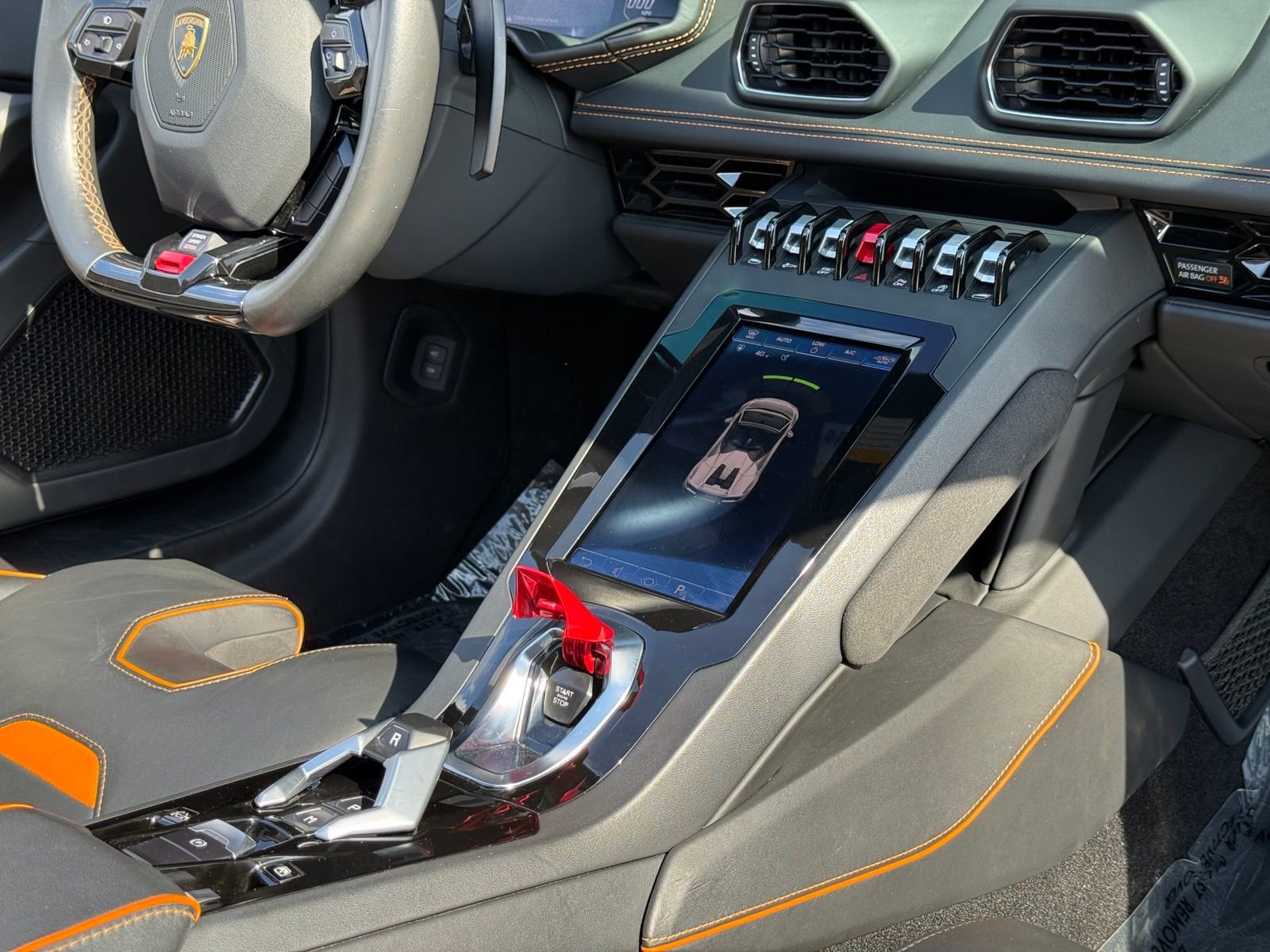 Used 2021 Lamborghini Huracan EVO image 20