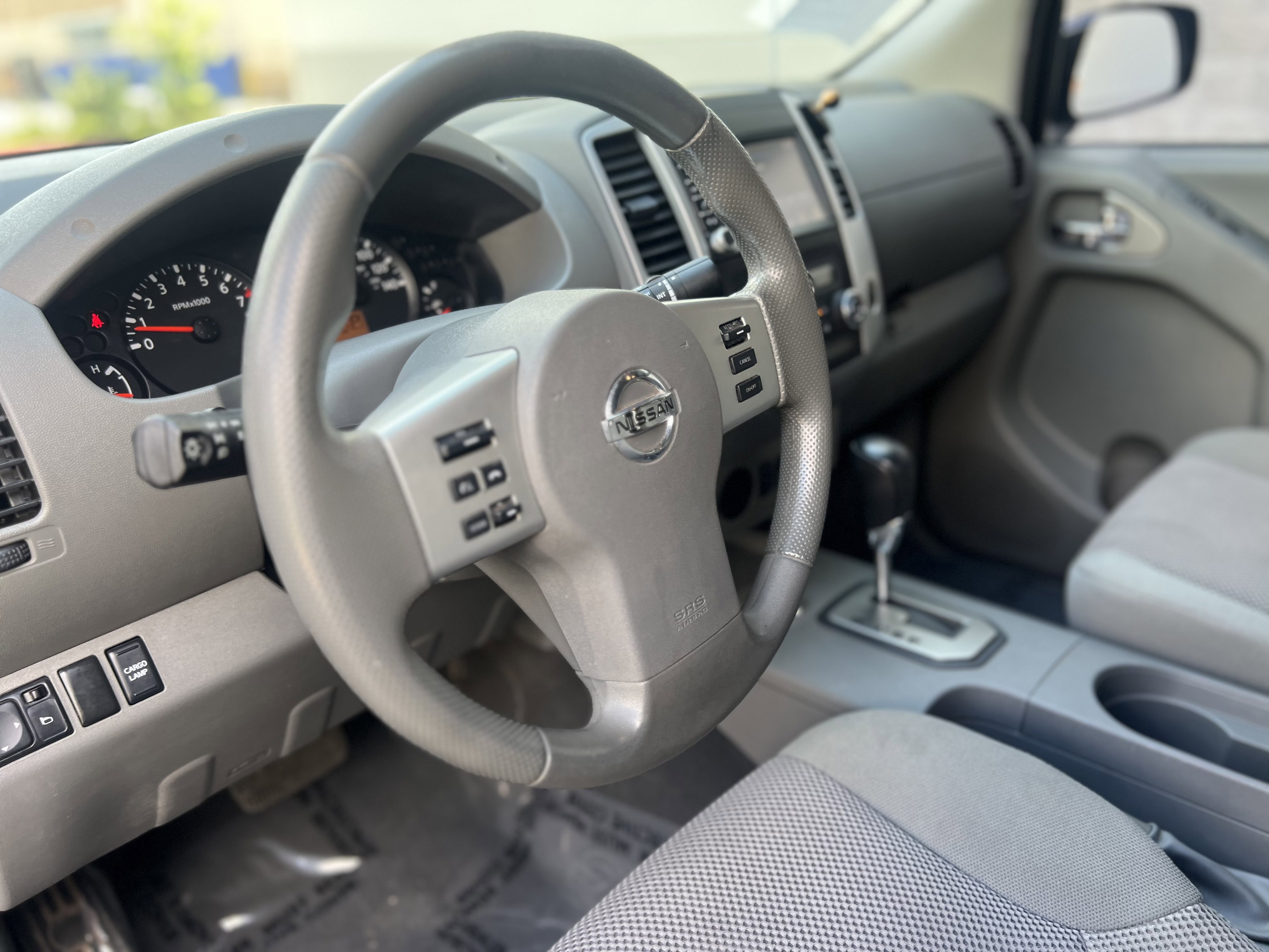 Used 2020 Nissan Frontier SV w/ Midnight Edition Floor Mats RWD image 24