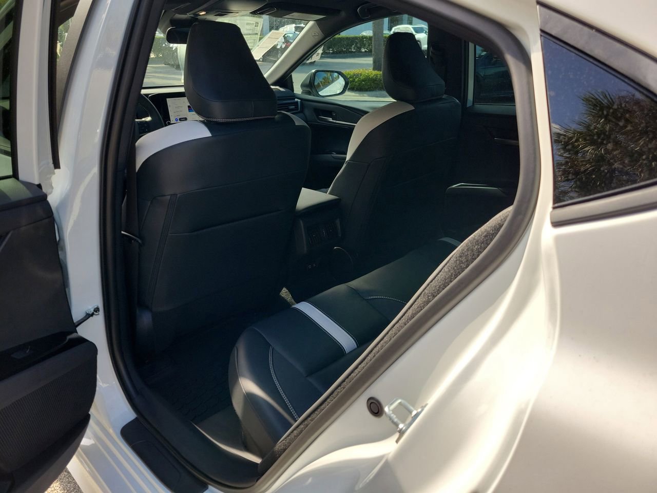 New 2026 Toyota Camry SE FWD image 10