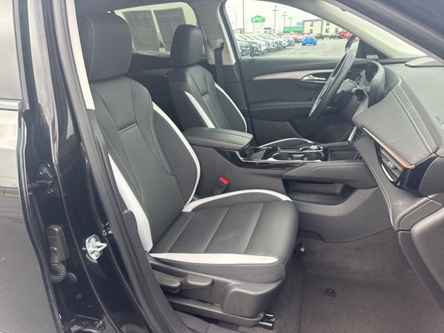 Used 2025 Buick Envision Sport Touring image 19