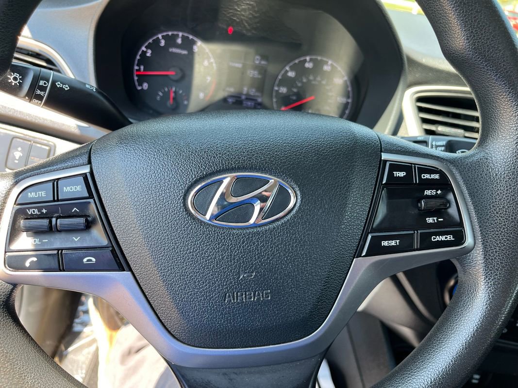 Used 2020 Hyundai Accent SE image 26