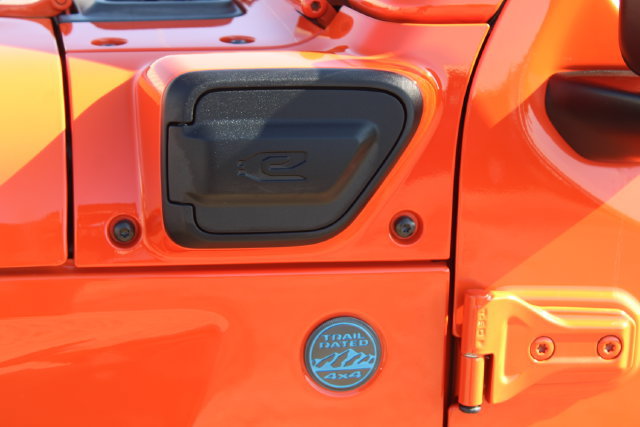 Used 2023 Jeep Wrangler Unlimited w/ Convenience Group AWD/4WD image 9